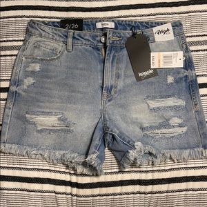 NWT kensie high rise denim shorts